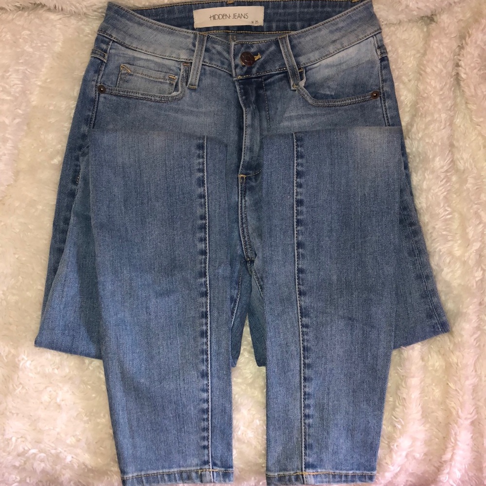 Denim Skinny Jeans. Light Wash. Hidden Jeans.